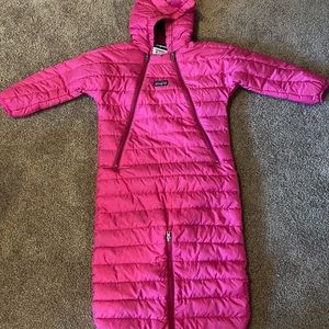 Patagonia sleeping bag snowsuit size 12mo